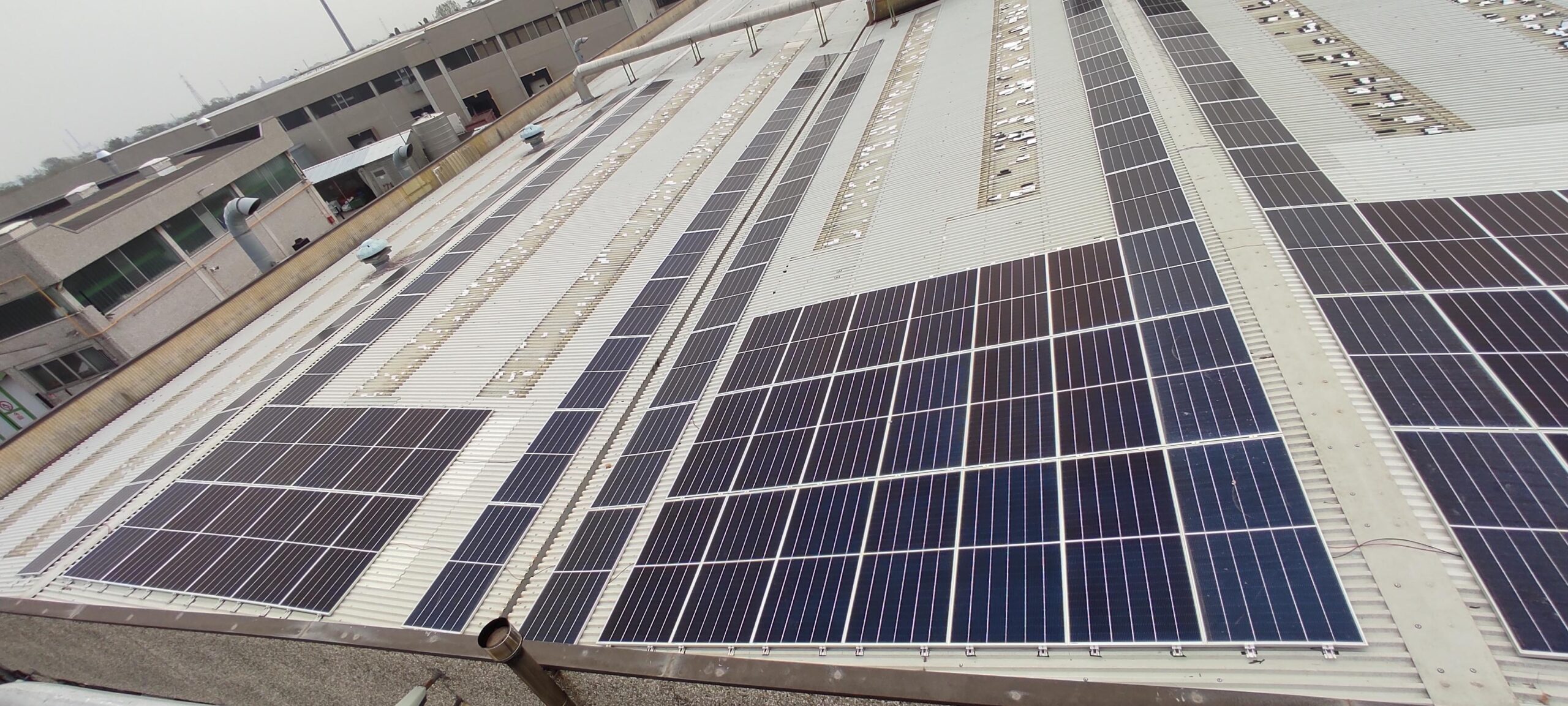 Penta service S.r.l. – Rimozione amianto e impianto fotovoltaico